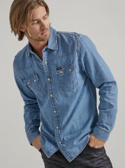 Men's Denim Western Snap Shirt in Light Wash