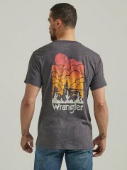 Men's Cactus Scene Graphic T-Shirt in Charcoal Heather