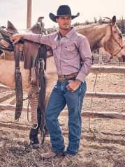 Men's Cowboy Cut Work Chambray Long Sleeve Western Snap Shirt in Port Burgundy